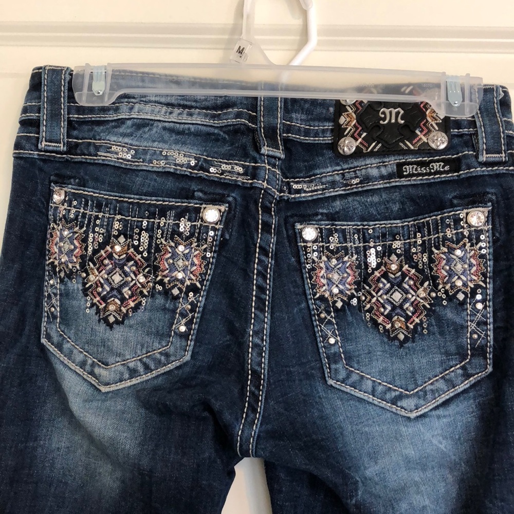 MissMe Jeans with pink